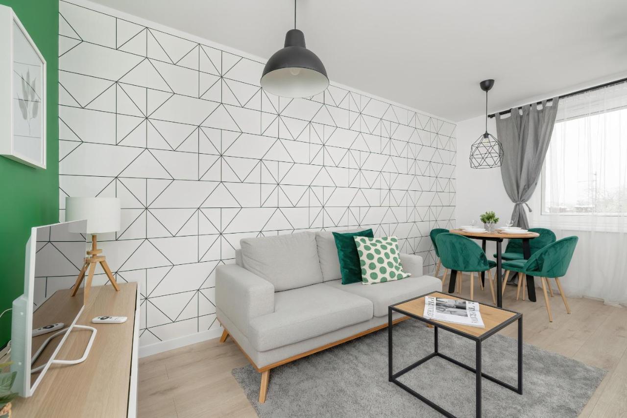Modernly Arranged Apartments In Katowice By Noclegi Renters Extérieur photo